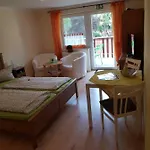 Margaretenhof Am Plauer Apartment