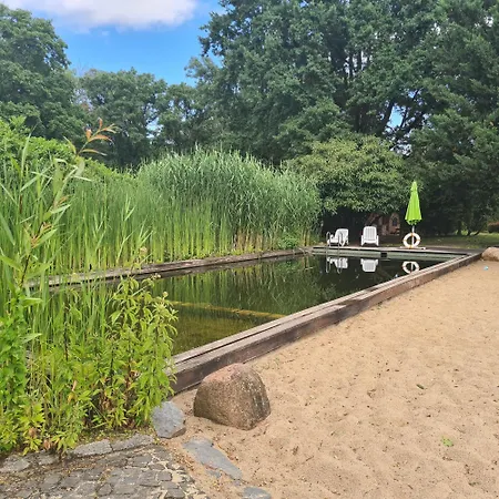 Ferienwohnungen Margaretenhof Am Plauer See Апартаменты *