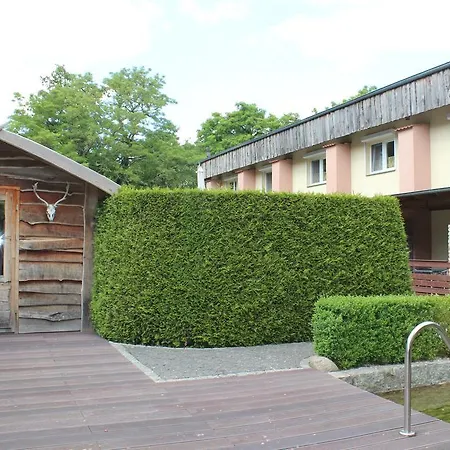 Апартаменты Ferienwohnungen Margaretenhof Am Plauer See