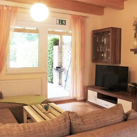 Ferienwohnungen Margaretenhof Am Plauer See דירה *